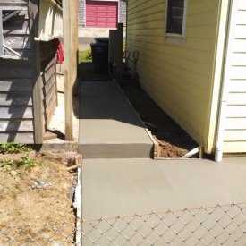 Concrete pathway and step